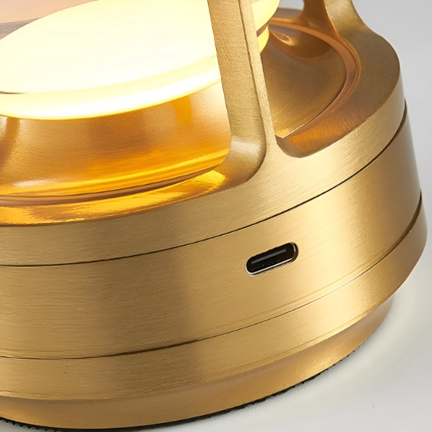 Kage Crystal Lamp