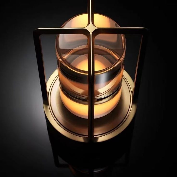 Kage Crystal Lamp