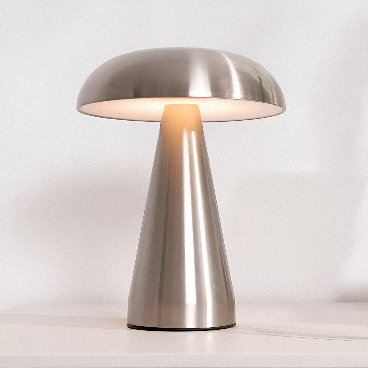 Retro Flux Lamp